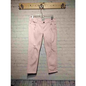 Hot kiss pink distressed Capri pants size 9 *